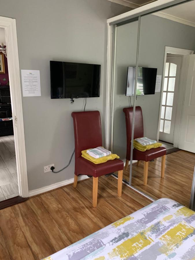 Kings Accommodation Donegal Town Екстер'єр фото